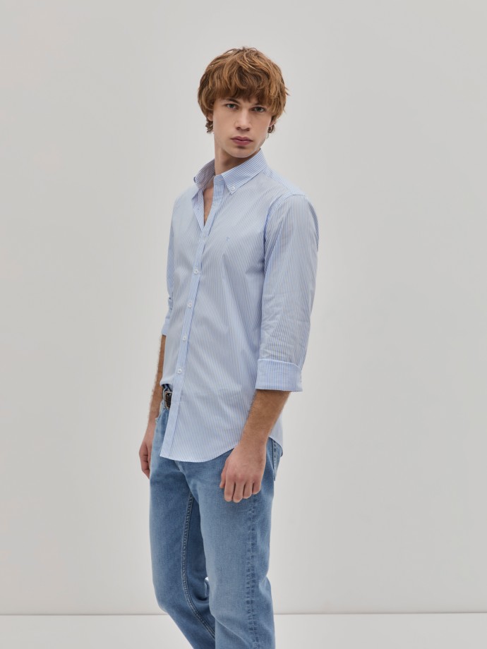 Slim fit striped shirt