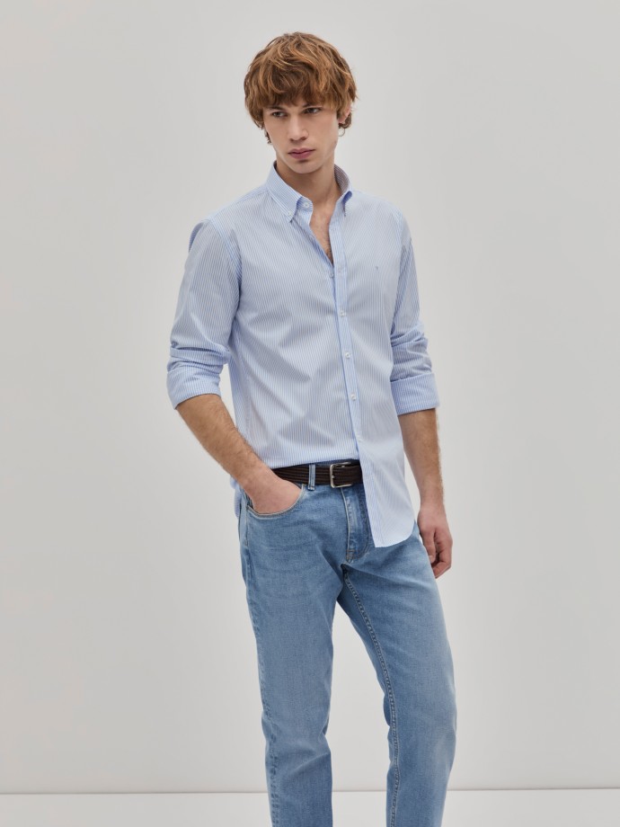 Slim fit striped shirt