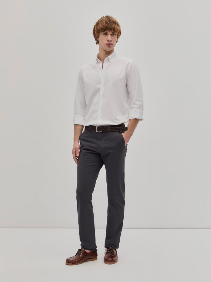 Pantalones chinos de sarga