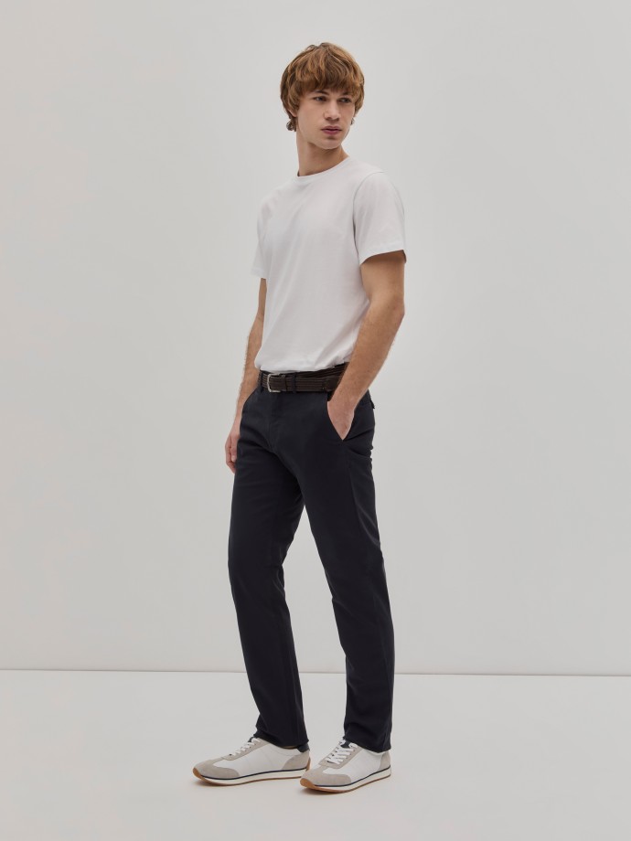 Pantalones chinos de sarga
