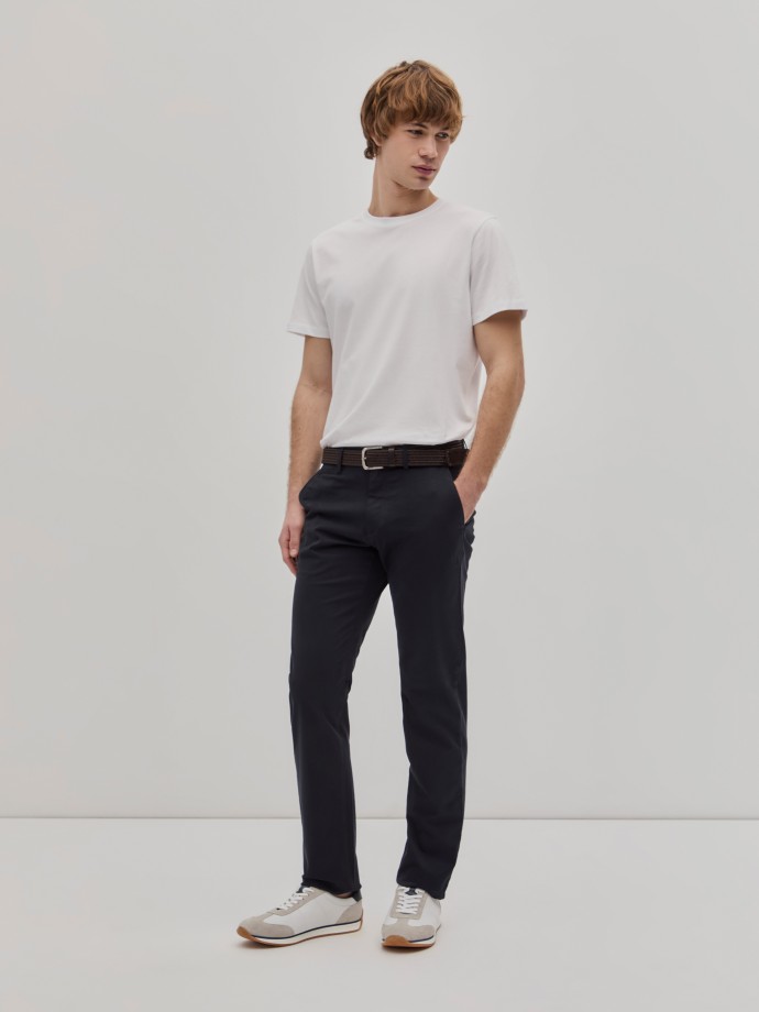Pantalones chinos de sarga