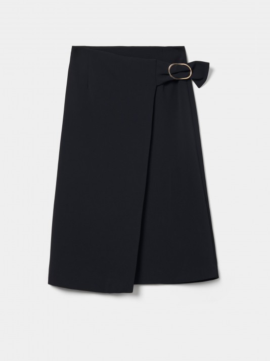 Falda midi