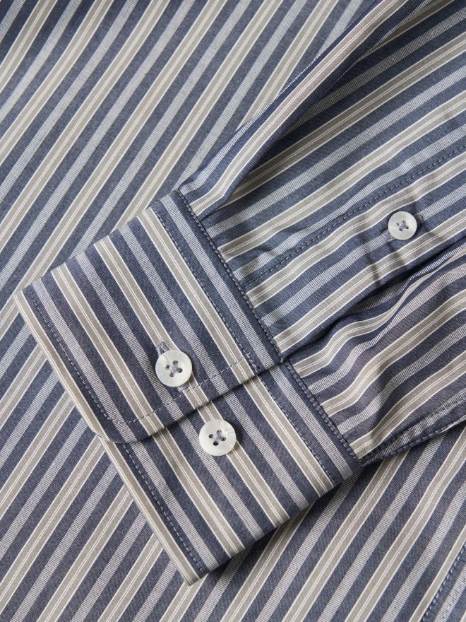Regular fit shirt Regular fit shirt