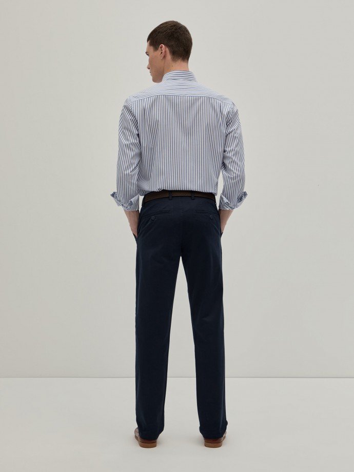 Calas chino regular fit em sarja