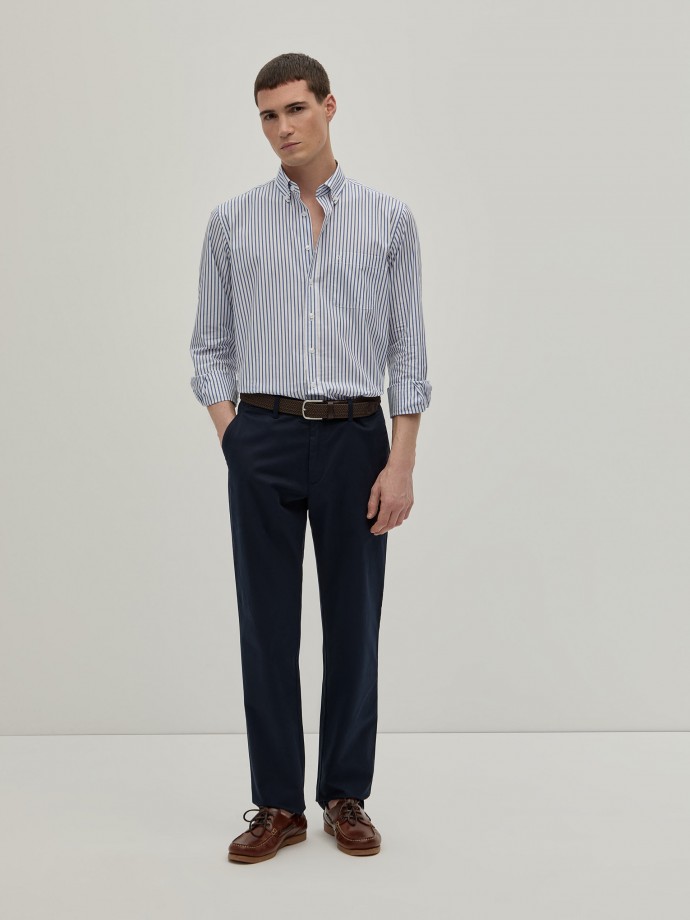 Calas chino regular fit em sarja
