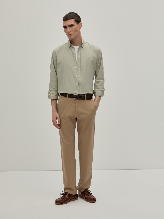 Pantalones chinos de sarga