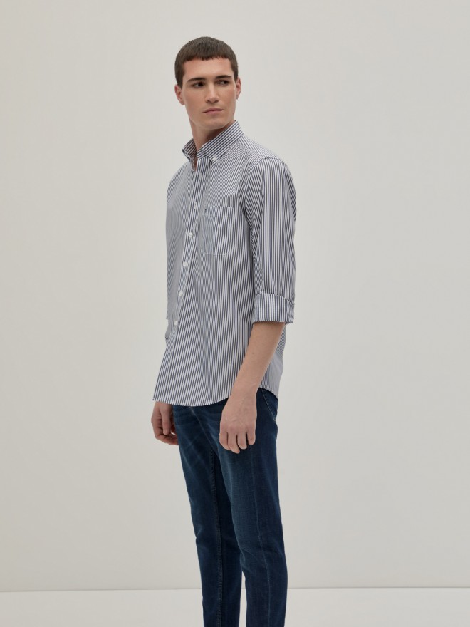 Regular fit striped shirt