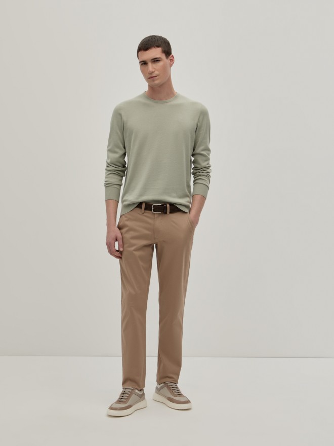 Round neck pullover Round neck pullover