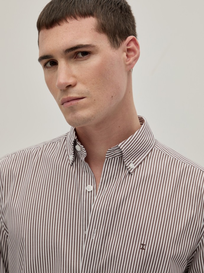 Regular fit shirt