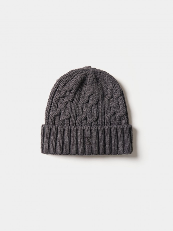 Gorro de punto tejido
