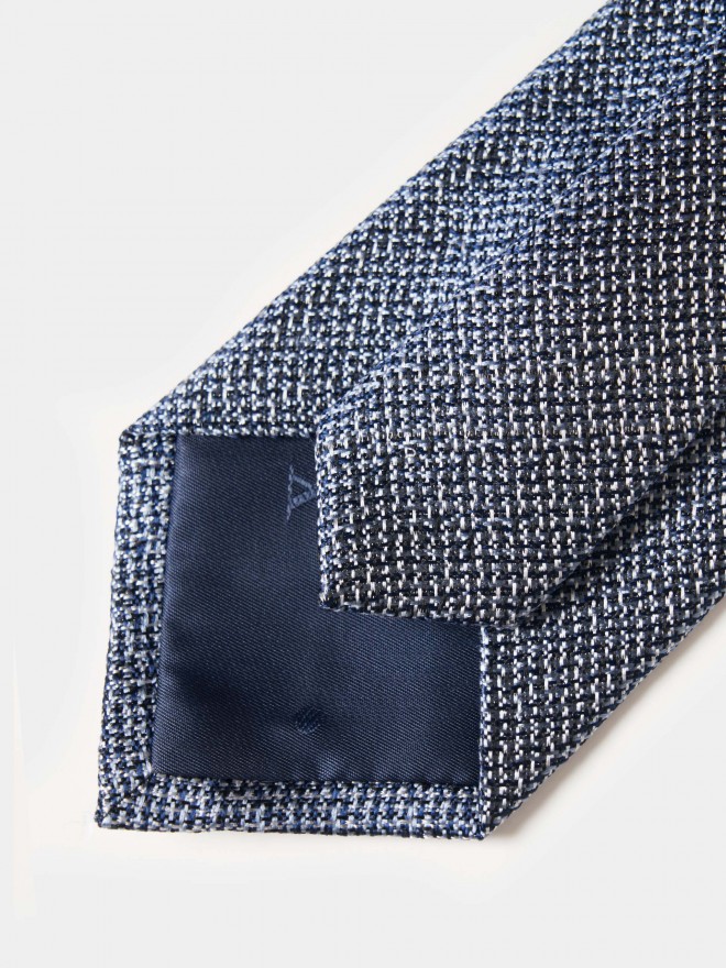 Tie Tie