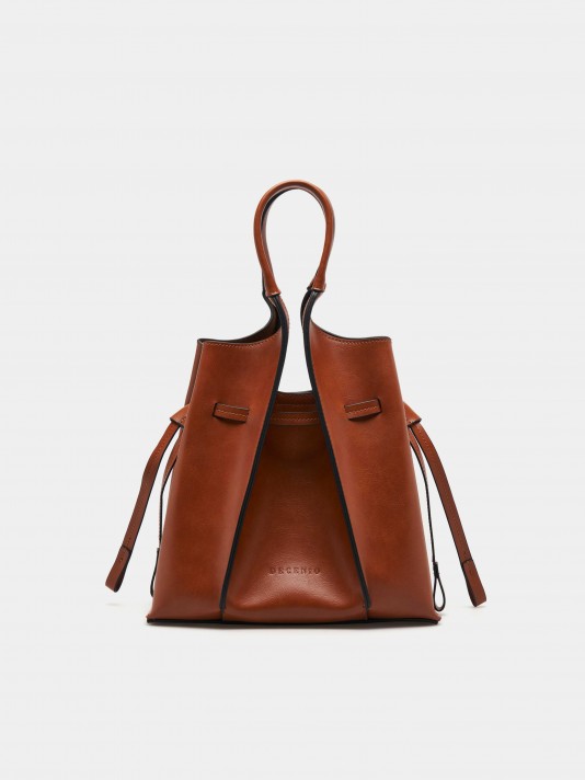 Bolsa de mano tipo cubo