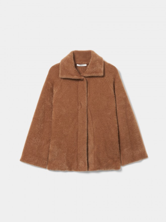 Raglan sleeves fur coat