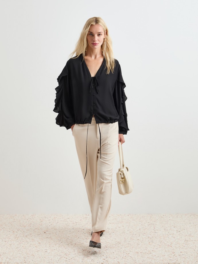 Blusa fluida com folhos
