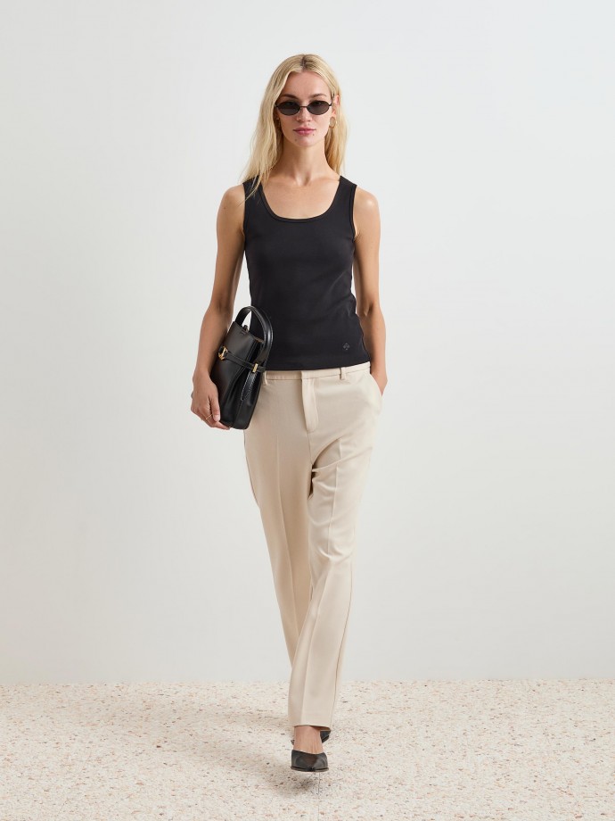 Basic sleeveless top