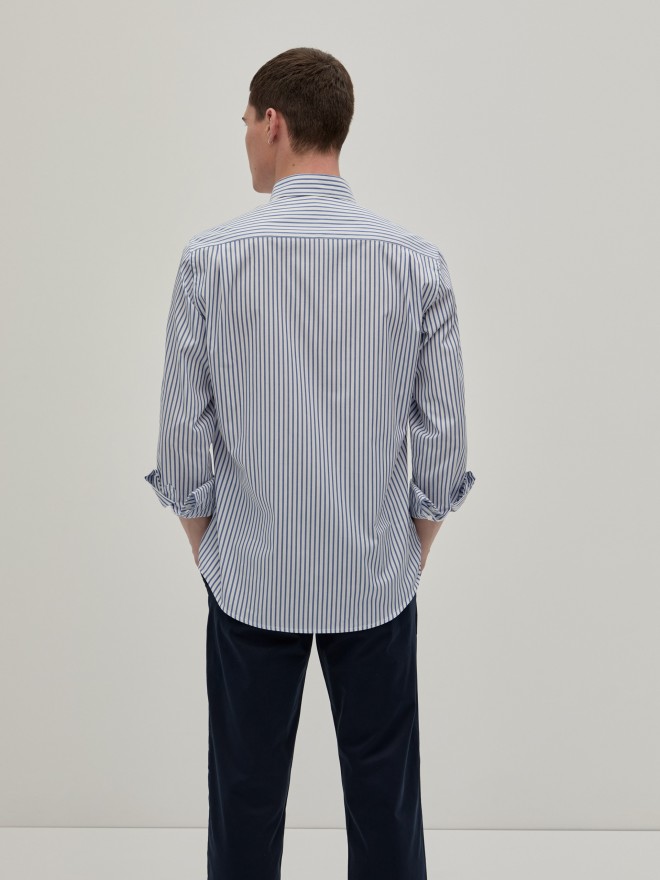Camisa regular fit �s riscas