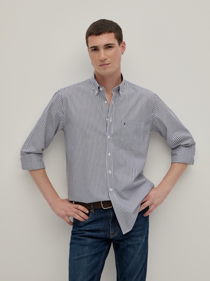 Regular fit striped shirt