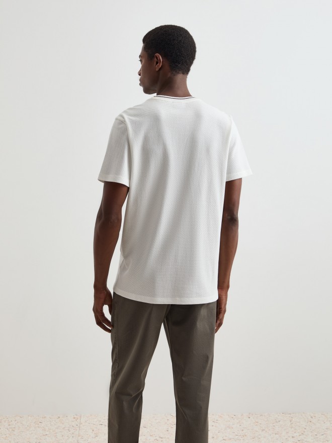 Textured mesh t-shirt Textured mesh t-shirt