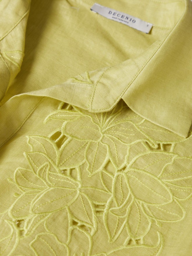Camisa comprida com bordados Camisa comprida com bordados