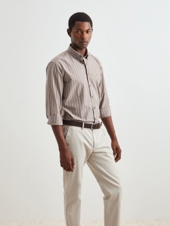 Camisa de corte regular Camisa de corte regular