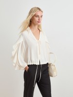 Flowy blouse with ruffles