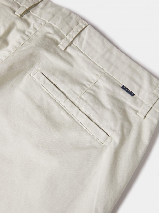 Calças chino regular fit Calças chino regular fit