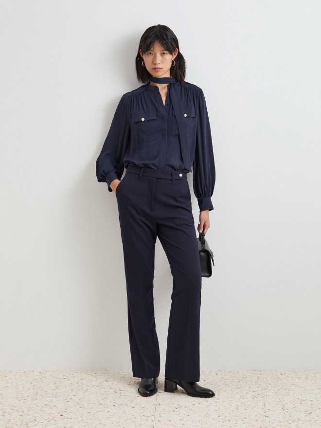 Calças chino bootcut Calças chino bootcut