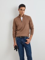 Sweater with zipper Sweater with zipper