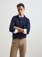 Sweater with zipper