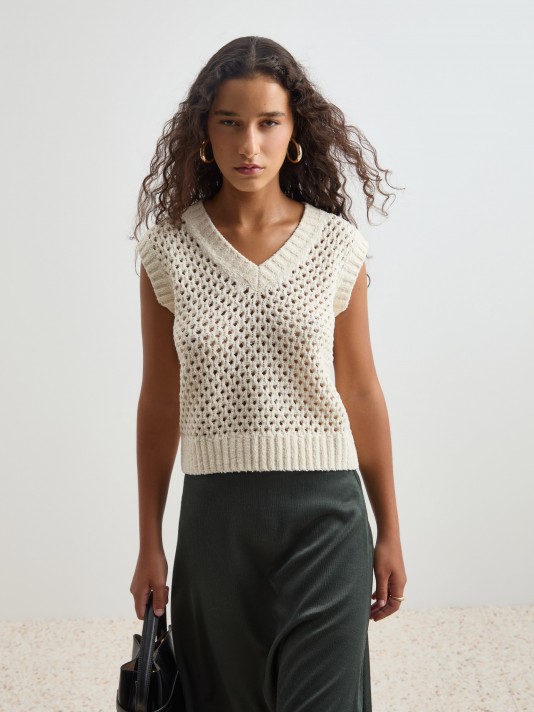 Knitted vest