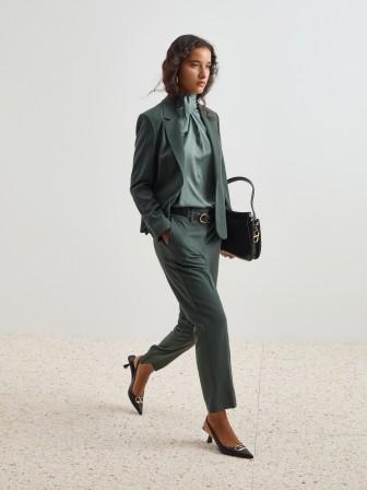 Pantalones chino Pantalones chino