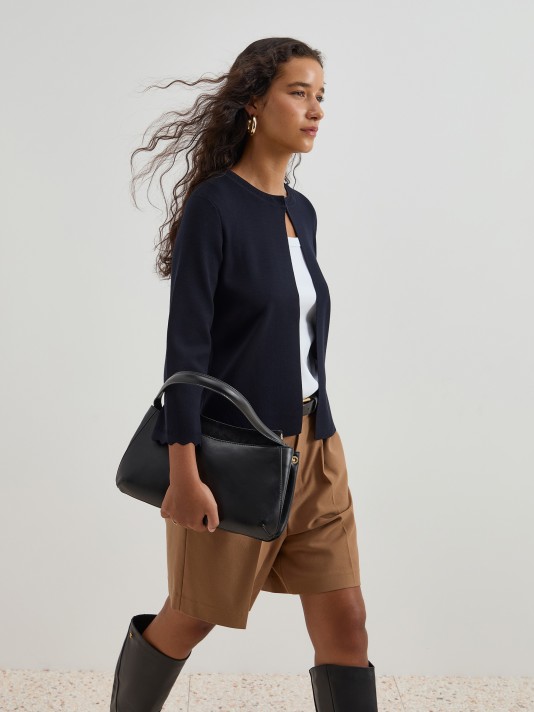 Short cardigan