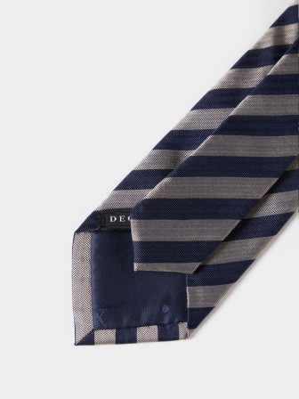 Silk tie Silk tie