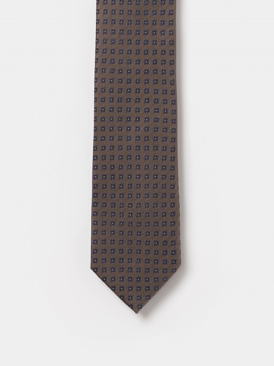 Silk tie