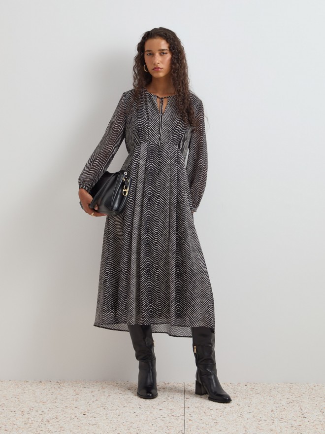 Vestido midi fluido Vestido midi fluido