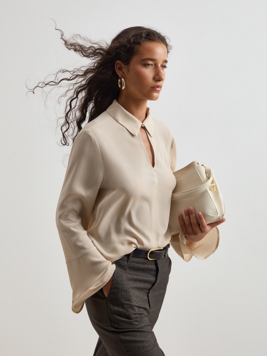 Flowing blouse