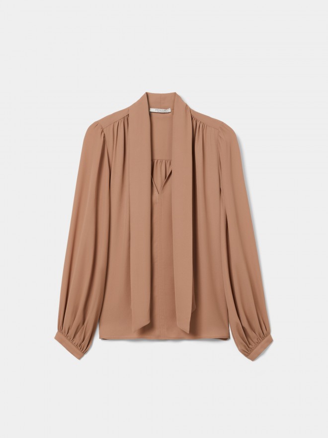 Balloon sleeve blouse Balloon sleeve blouse