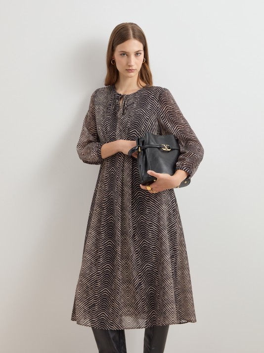 Vestido midi fluido