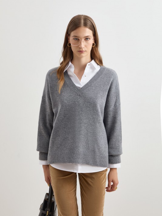 Suéter de punto de lana con cuello en V D003909V01_985 Decenio