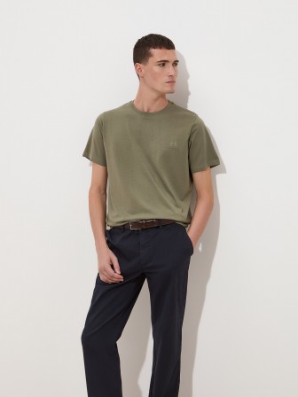 Short-sleeved T-shirt
