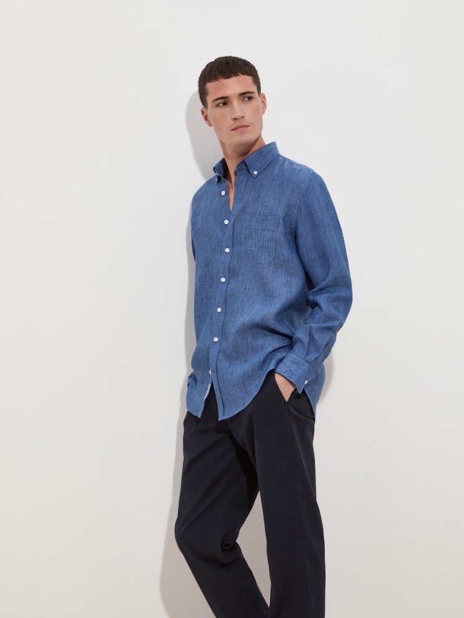 Camisa regular fit em linho Camisa regular fit em linho