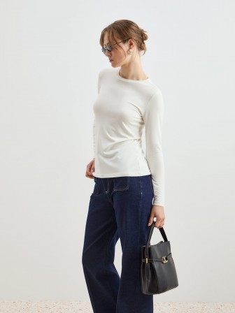 Round neck sweater Round neck sweater