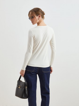 Round neck sweater Round neck sweater
