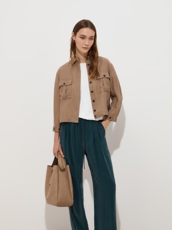 Sobrecamisa com bolsos Sobrecamisa com bolsos