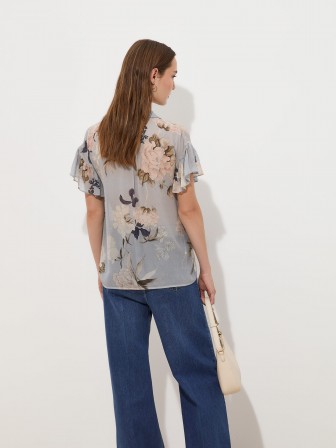 Blouse with floral print Blouse with floral print