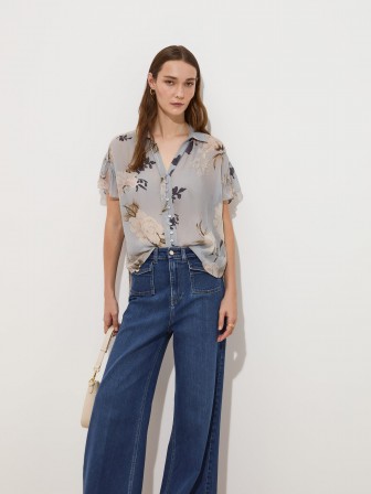 Blouse with floral print Blouse with floral print