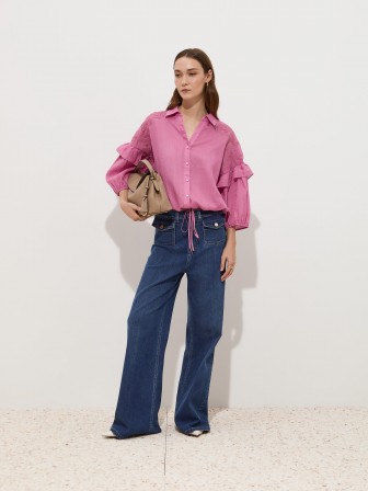 Blusa con bordado floral Blusa con bordado floral