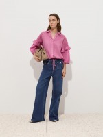 Blusa con bordado floral