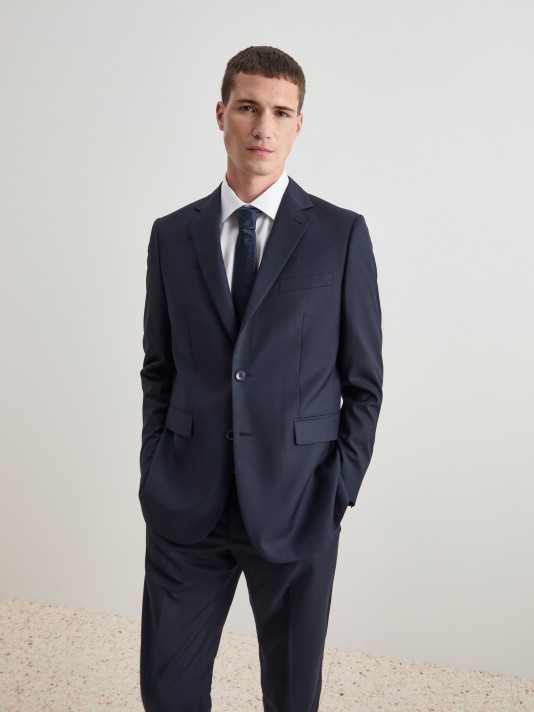 Regular fit suit