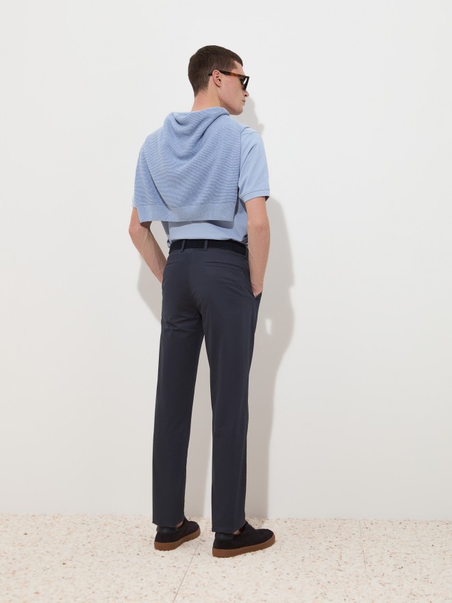 Pantalones chinos de corte regular Pantalones chinos de corte regular